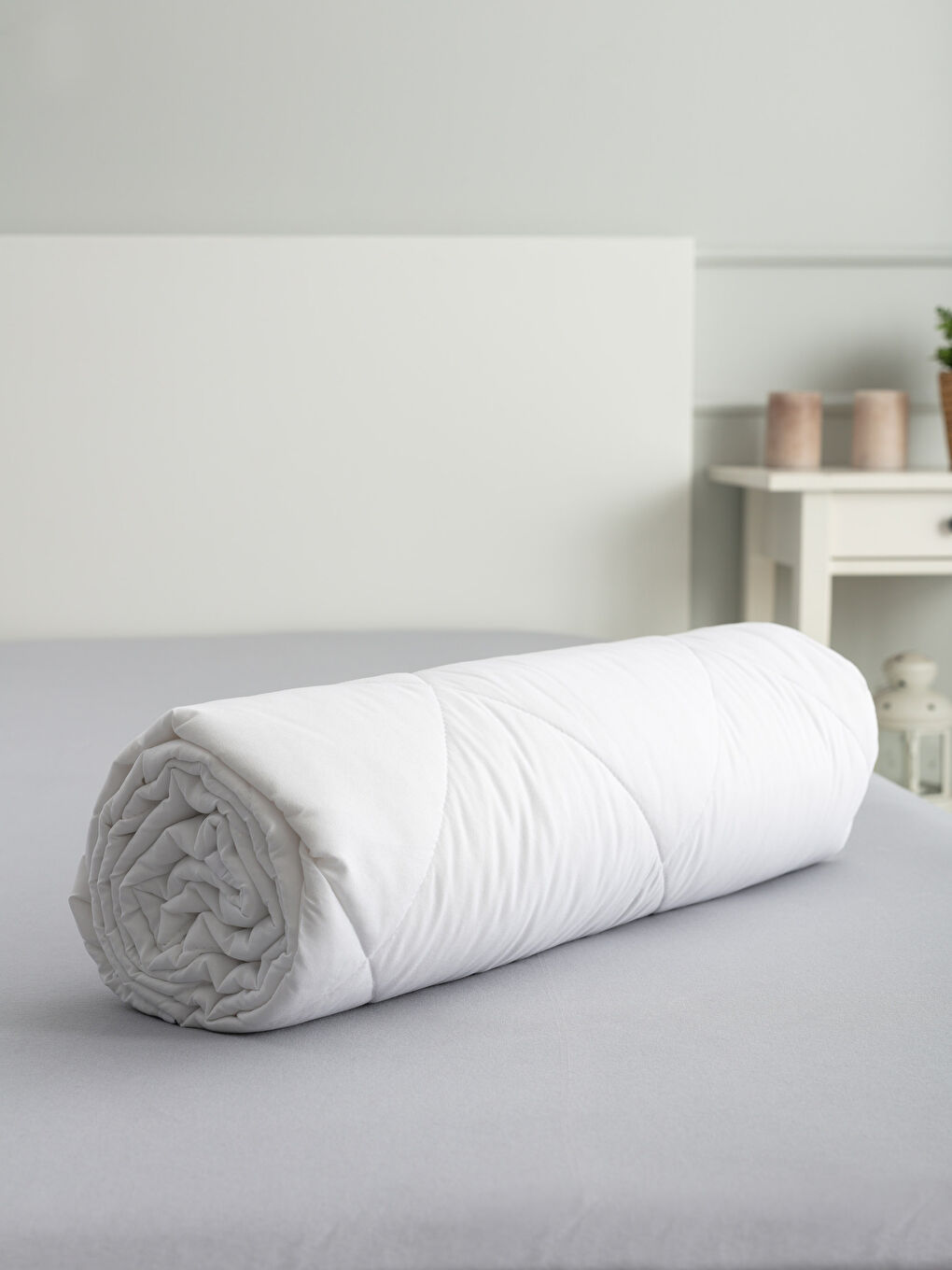 Двуспальное тонкое одеяло