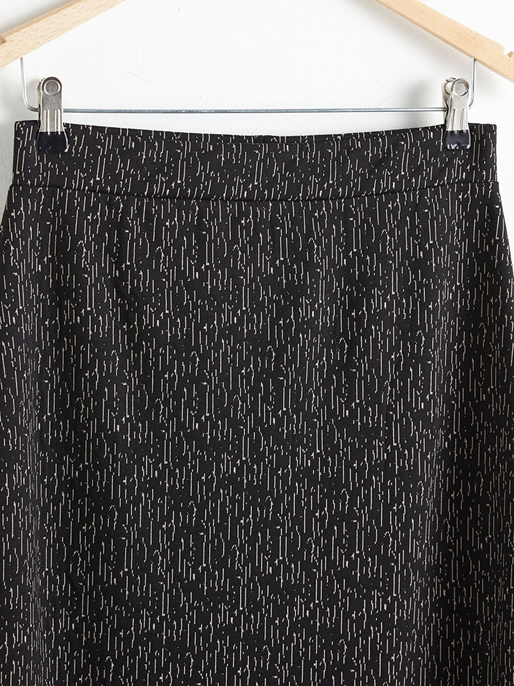 Self-Patterned Maxi Pencil Skirt-5