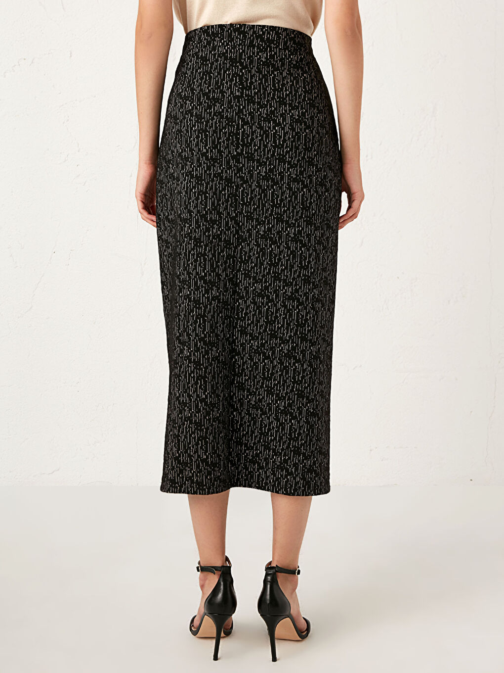 Self-Patterned Maxi Pencil Skirt-2