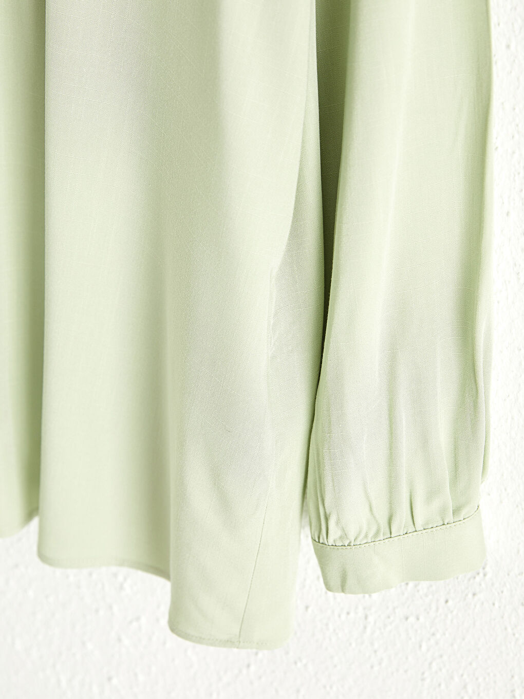 Yeşil Yakası Fırfırlı Viskon Bluz-4