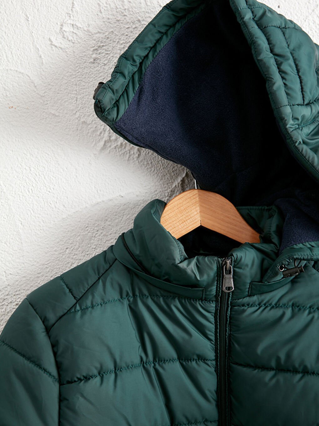 Kapüşonlu Şişme Mont-7