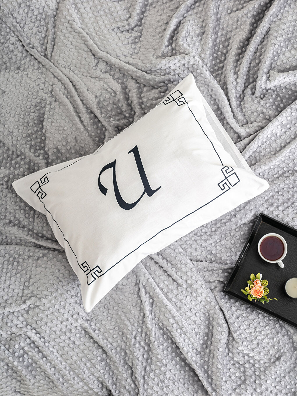 Taie d'Oreiller Imprimée Lettre « U »