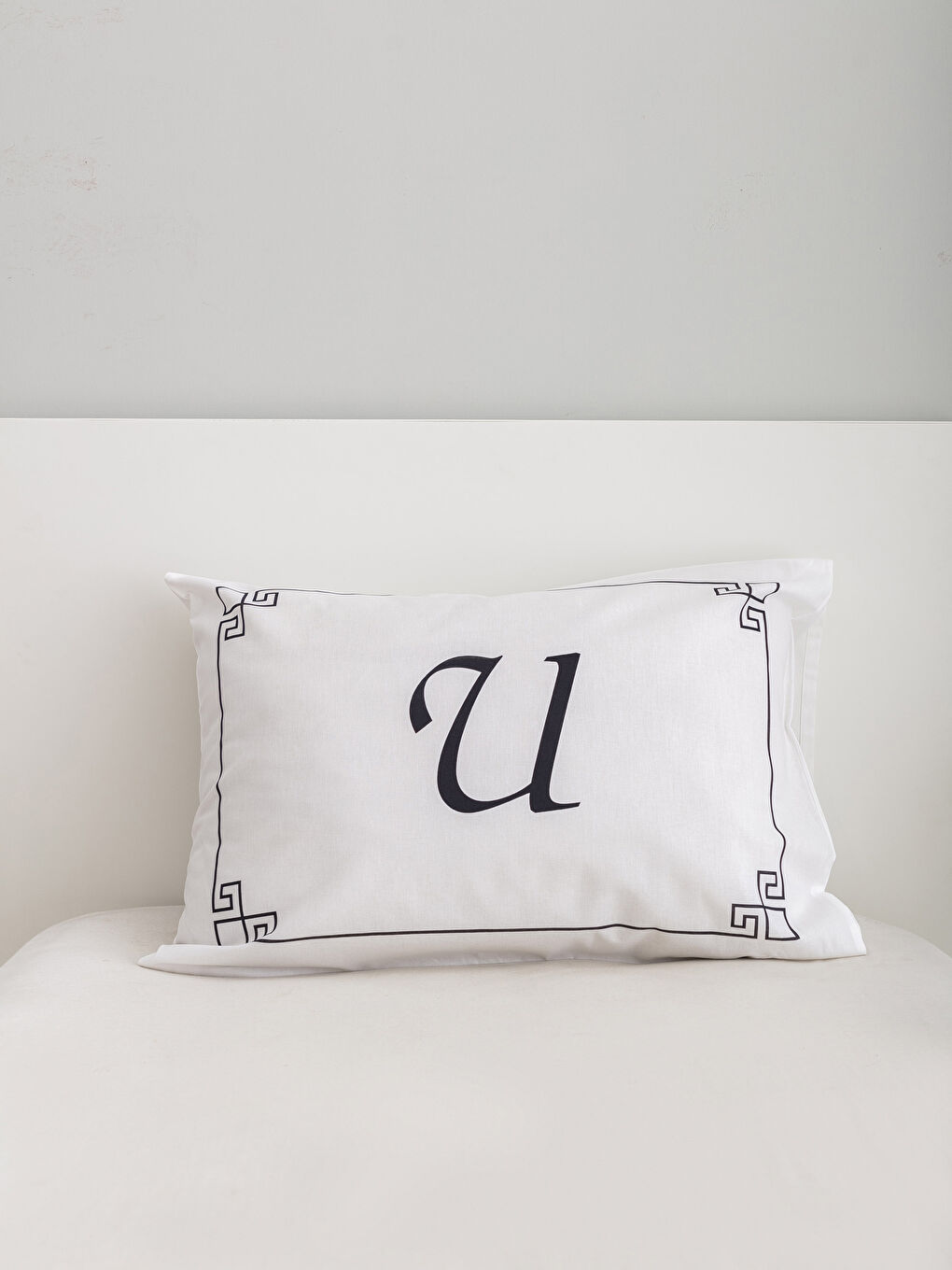 Taie d'Oreiller Imprimée Lettre « U »-1