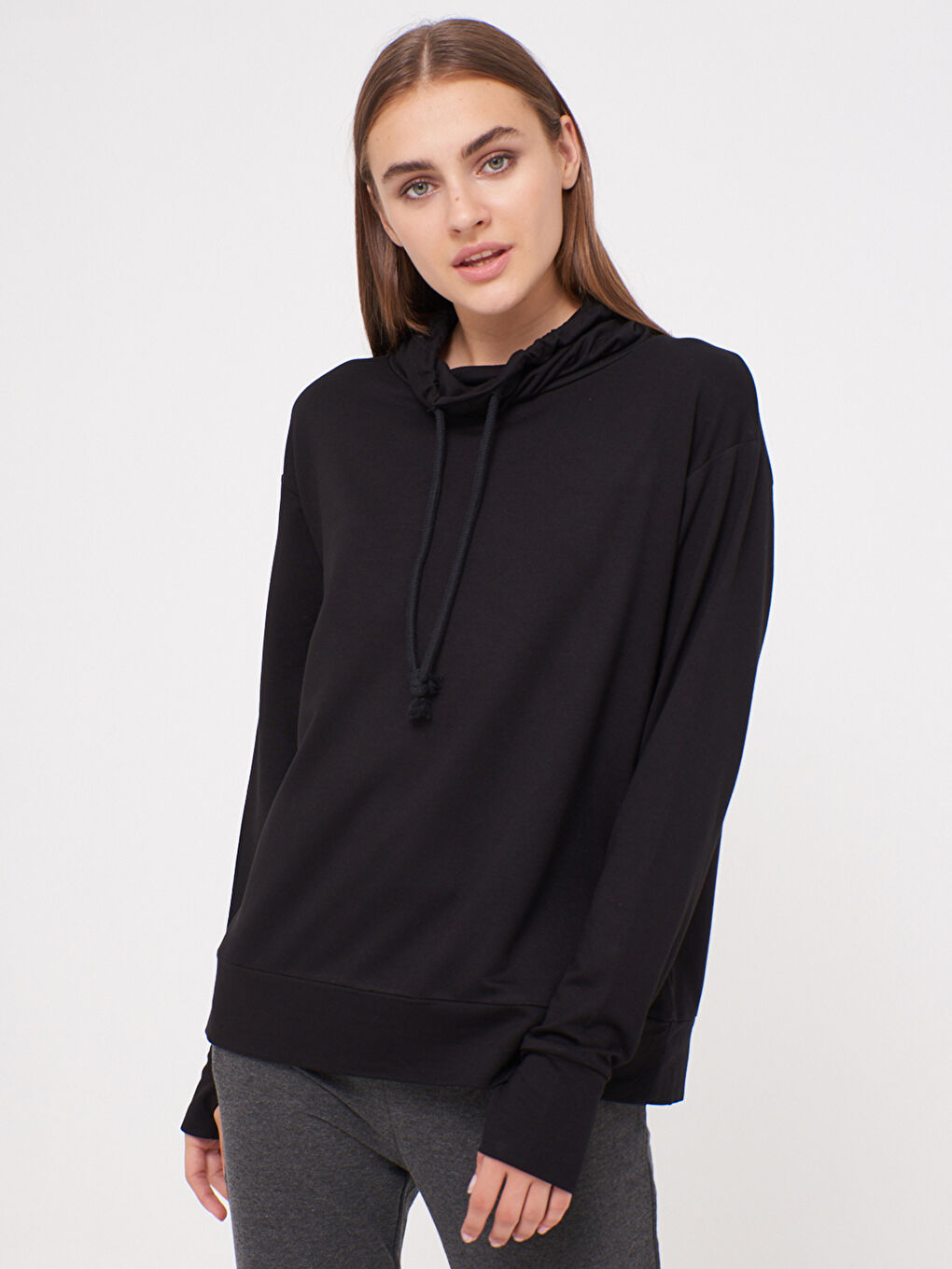 Hooded Collar Plain Sweatshirt