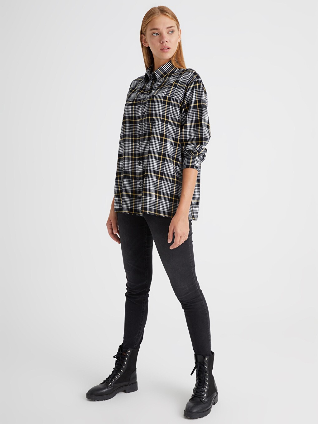 Pocket Detailed Chequered Shirt-2
