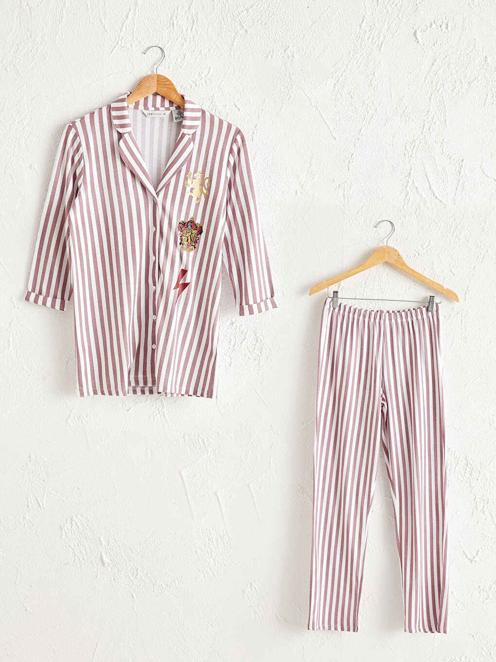 Beyaz Harry Potter Amblemli Çizgili Pamuklu Pijama Takımı