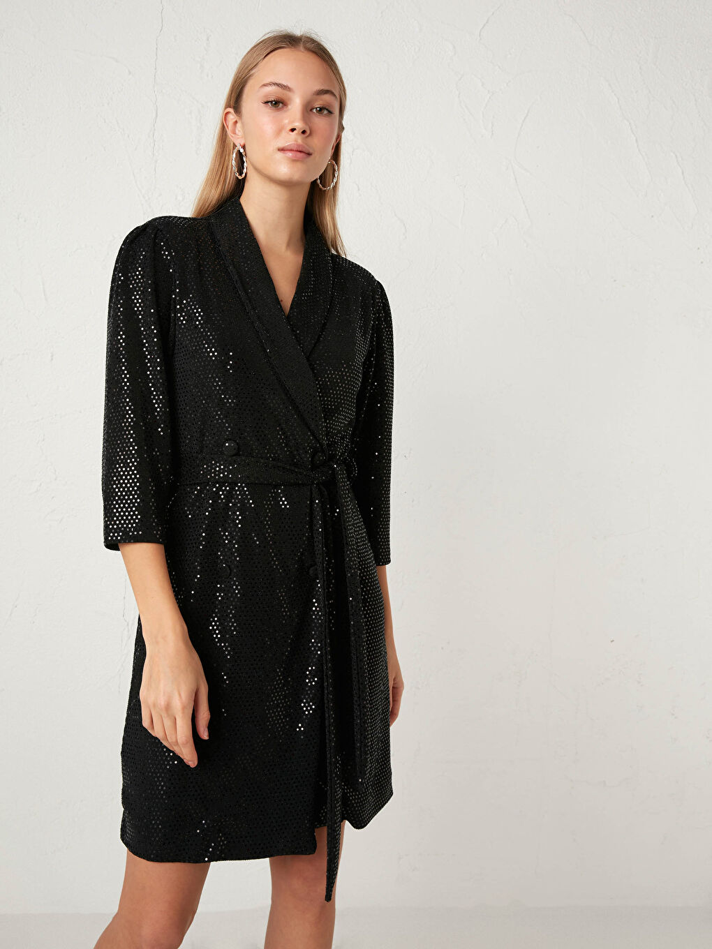 Doppelreiher-Kragen Funkelndes Gürtelkleid-3