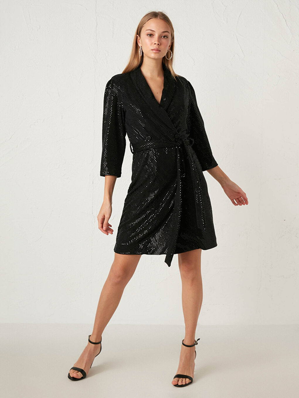 Doppelreiher-Kragen Funkelndes Gürtelkleid