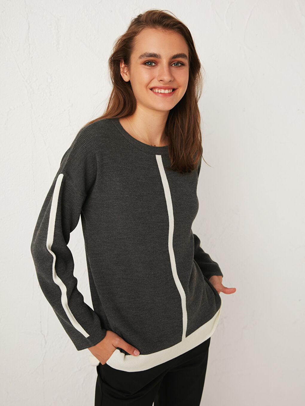 Πουλόβερ Με Στρογγυλή Λαιμόκοψη Από Ακρυλικό Tricot