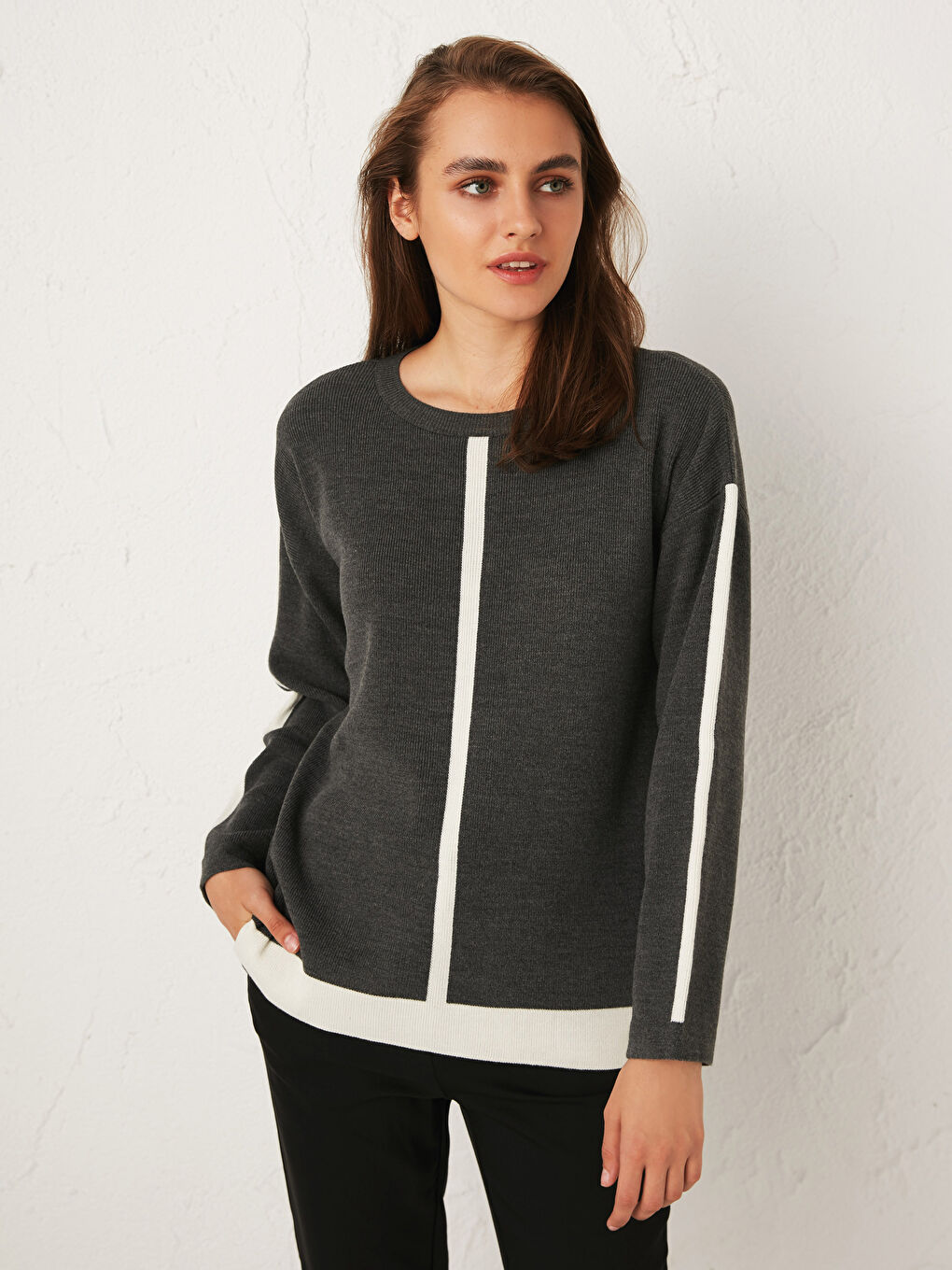 Πουλόβερ Με Στρογγυλή Λαιμόκοψη Από Ακρυλικό Tricot-1