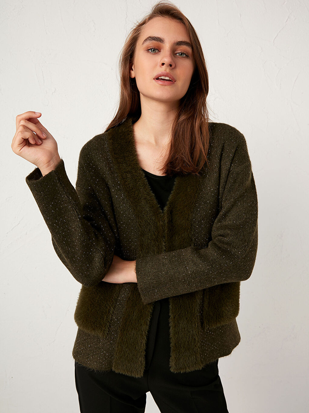 Yeşil Pelüş Detaylı Kalın Triko Hırka-3