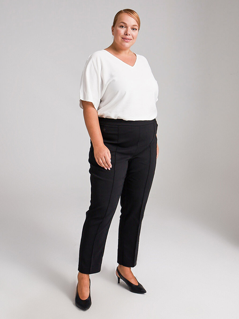 Ankle Length Carrot Fit Trousers-1