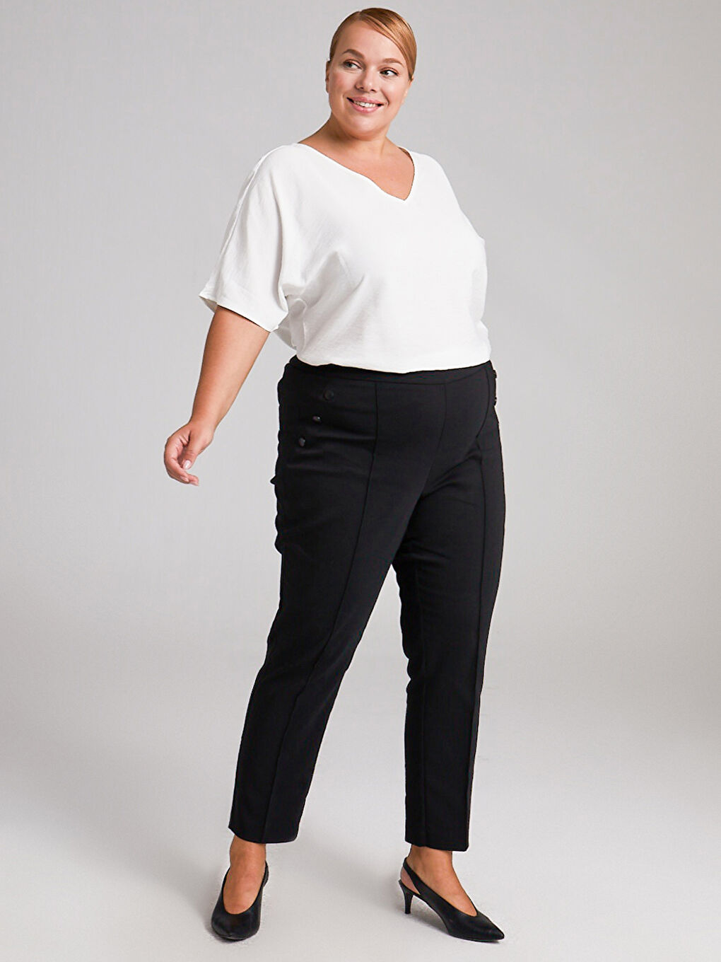 Ankle Length Carrot Fit Trousers