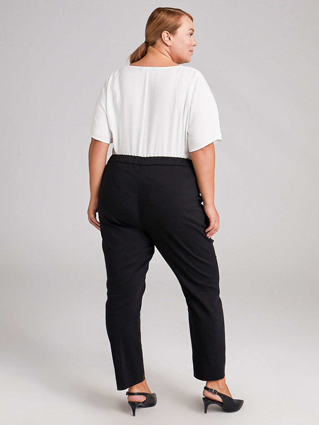 Ankle Length Carrot Fit Trousers-3