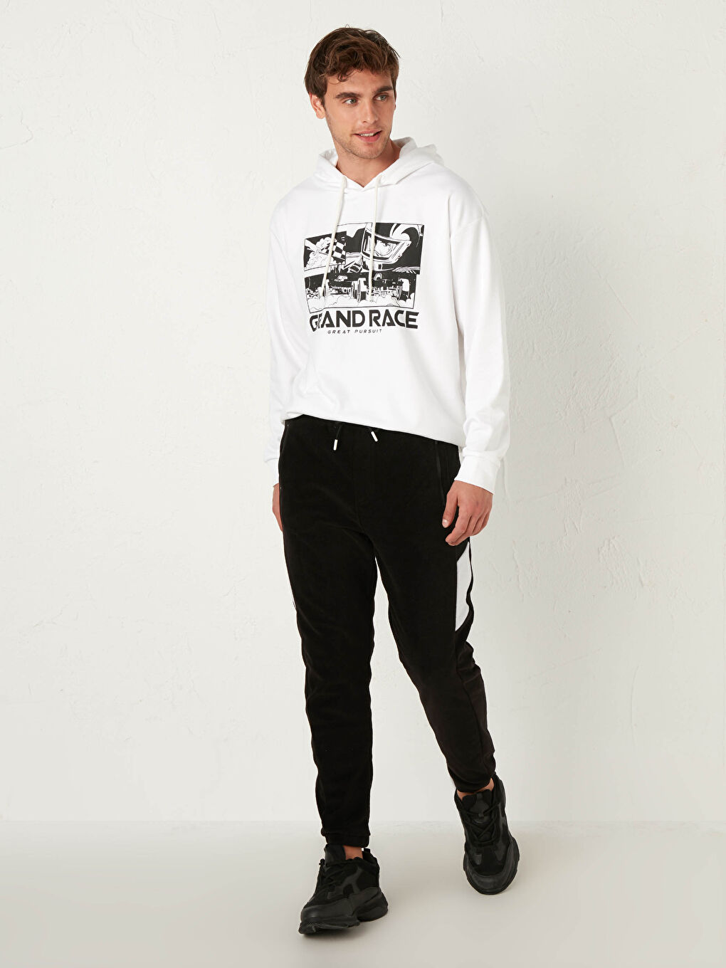 بنطلون رياضي بقصة عادية للرياضة النشطة