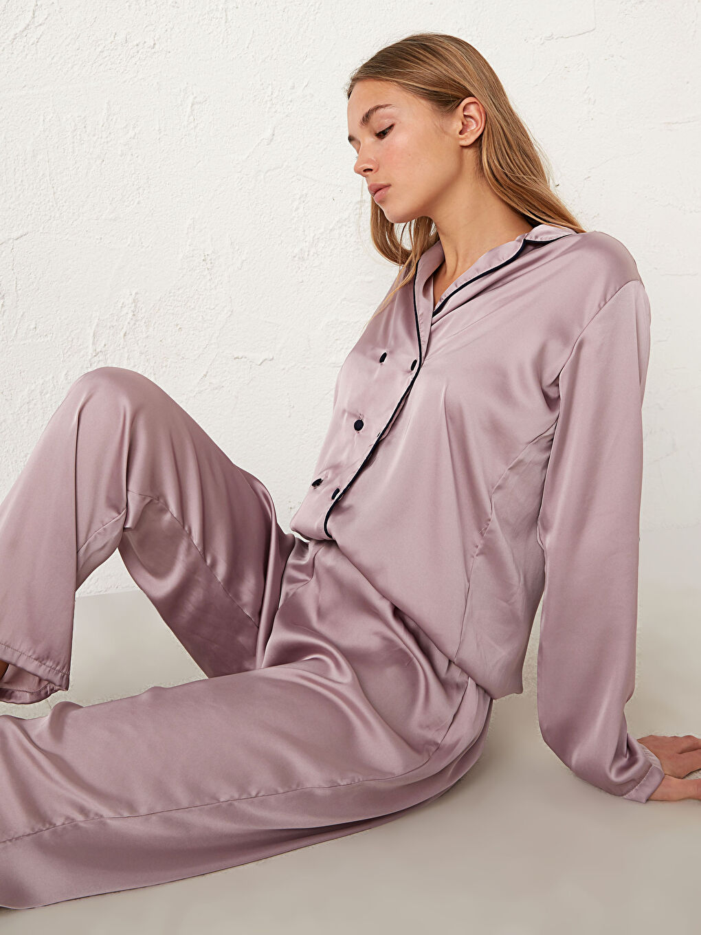 Lila Gömlek Yaka Uzun Kollu Kadın Saten Pijama Takım