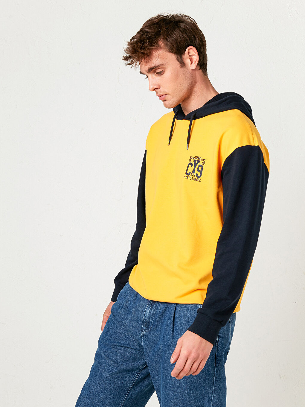 Turuncu Uzun Kollu Baskılı Erkek Hoodie