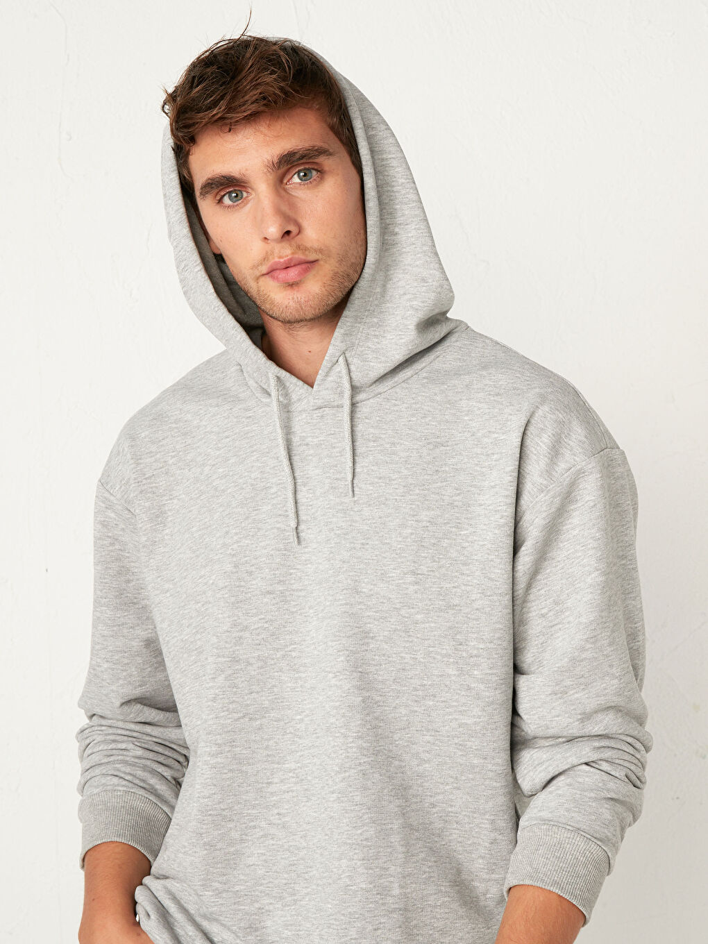 هودي سميك بأكمام طويلة مع غطاء رأس-1