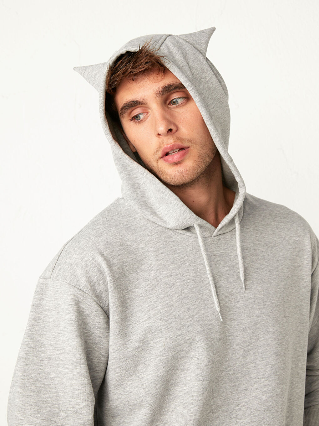 هودي سميك بأكمام طويلة مع غطاء رأس-3