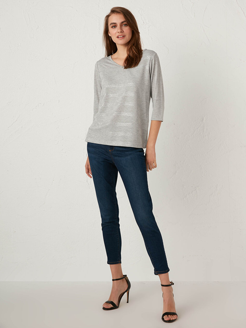 Gri V Yaka Uzun Kollu Tişört-3