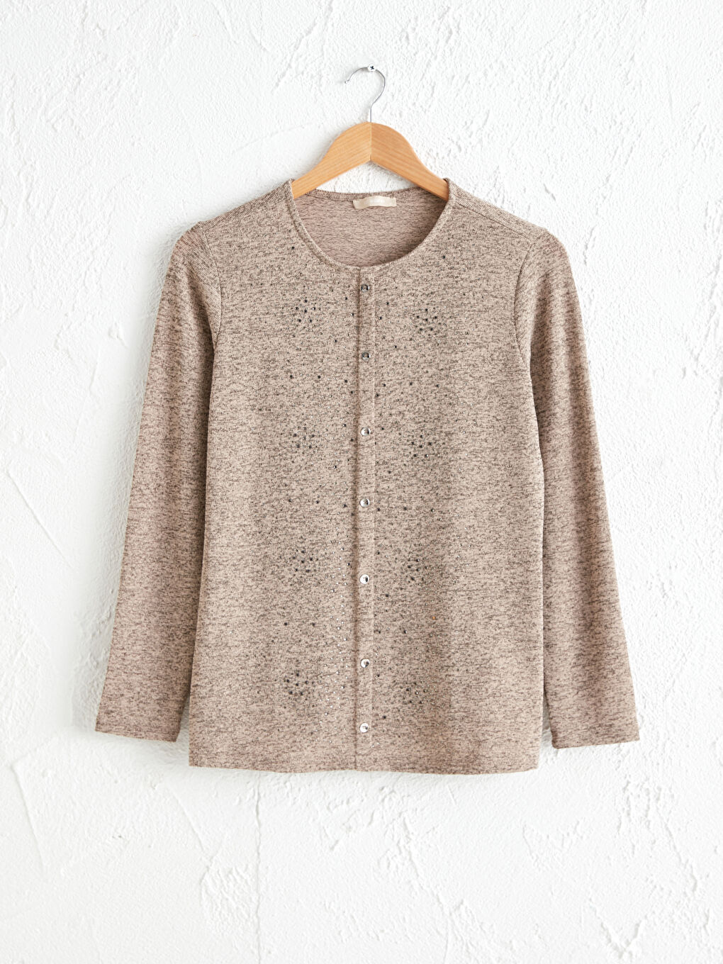 Футболка з довгим рукавом і деталями ґудзиків