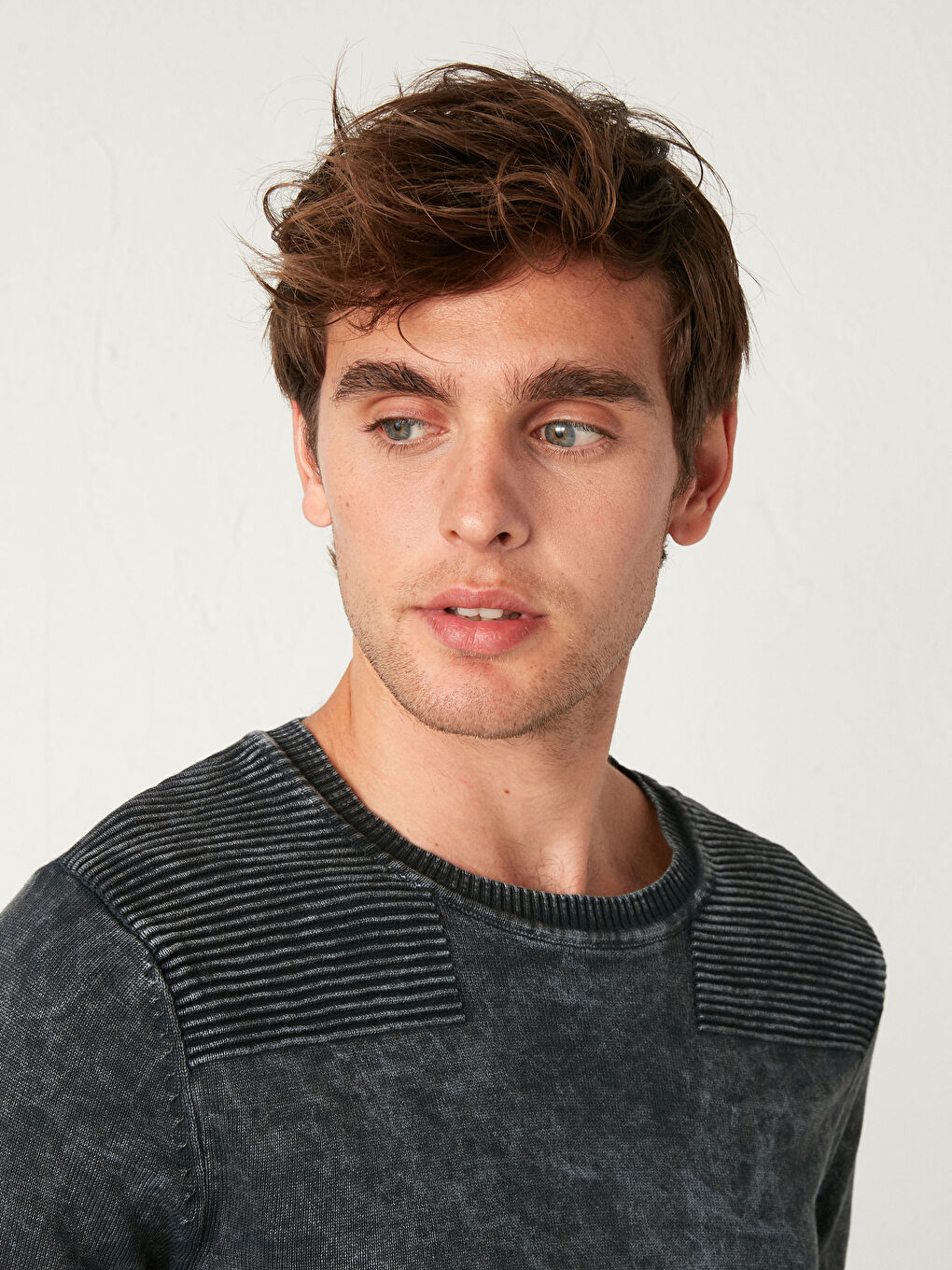 Gri Bisiklet Yaka İnce Triko Kazak-1