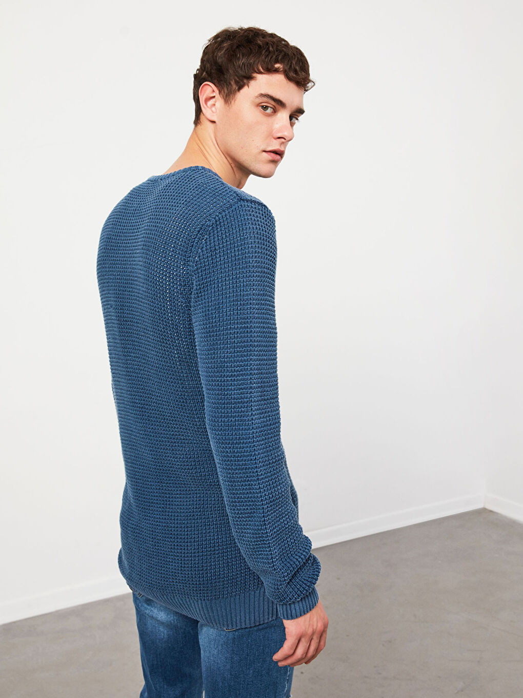 Standard Fit Crew Neck Knit Sweater-6