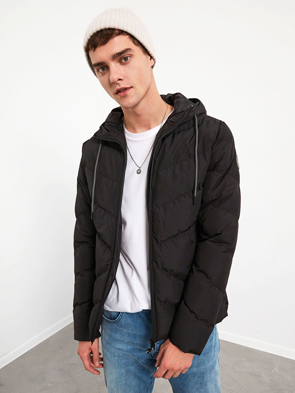 Standard Fit Heavy Short Coat with Hood-2