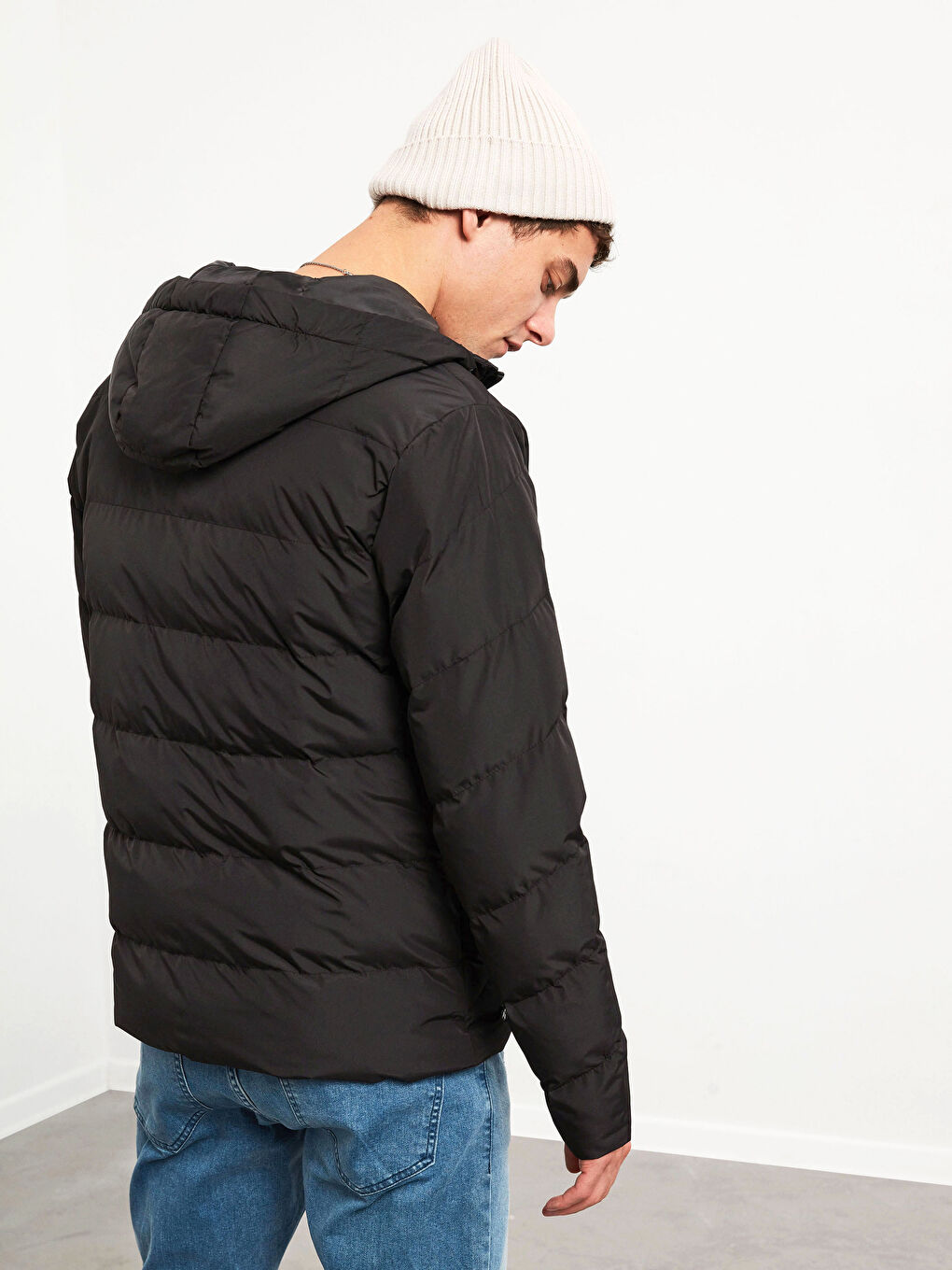 Standard Fit Heavy Short Coat with Hood-3