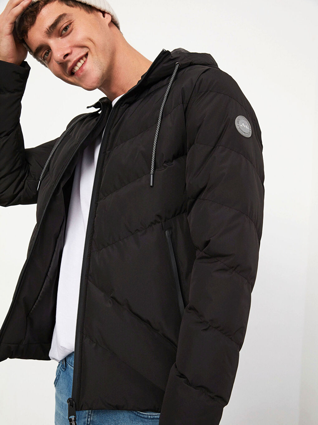 Standard Fit Heavy Short Coat with Hood