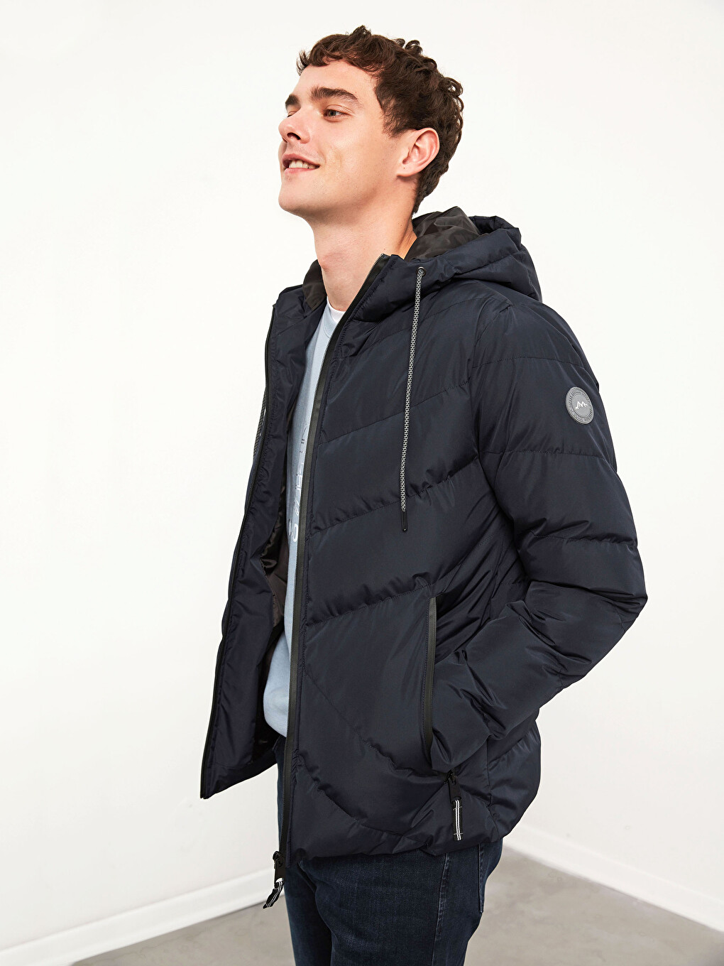 Standard Fit Heavy Short Coat with Hood