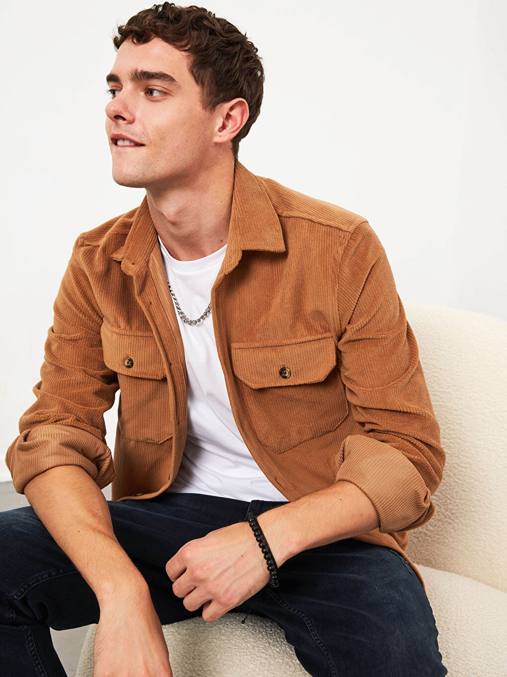 قميص قطيفة كم طويل بقصة عادية-2