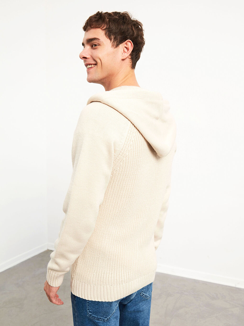 XSIDE Schwere Strickjacke mit Kapuze -0WCT16Z8-QBW