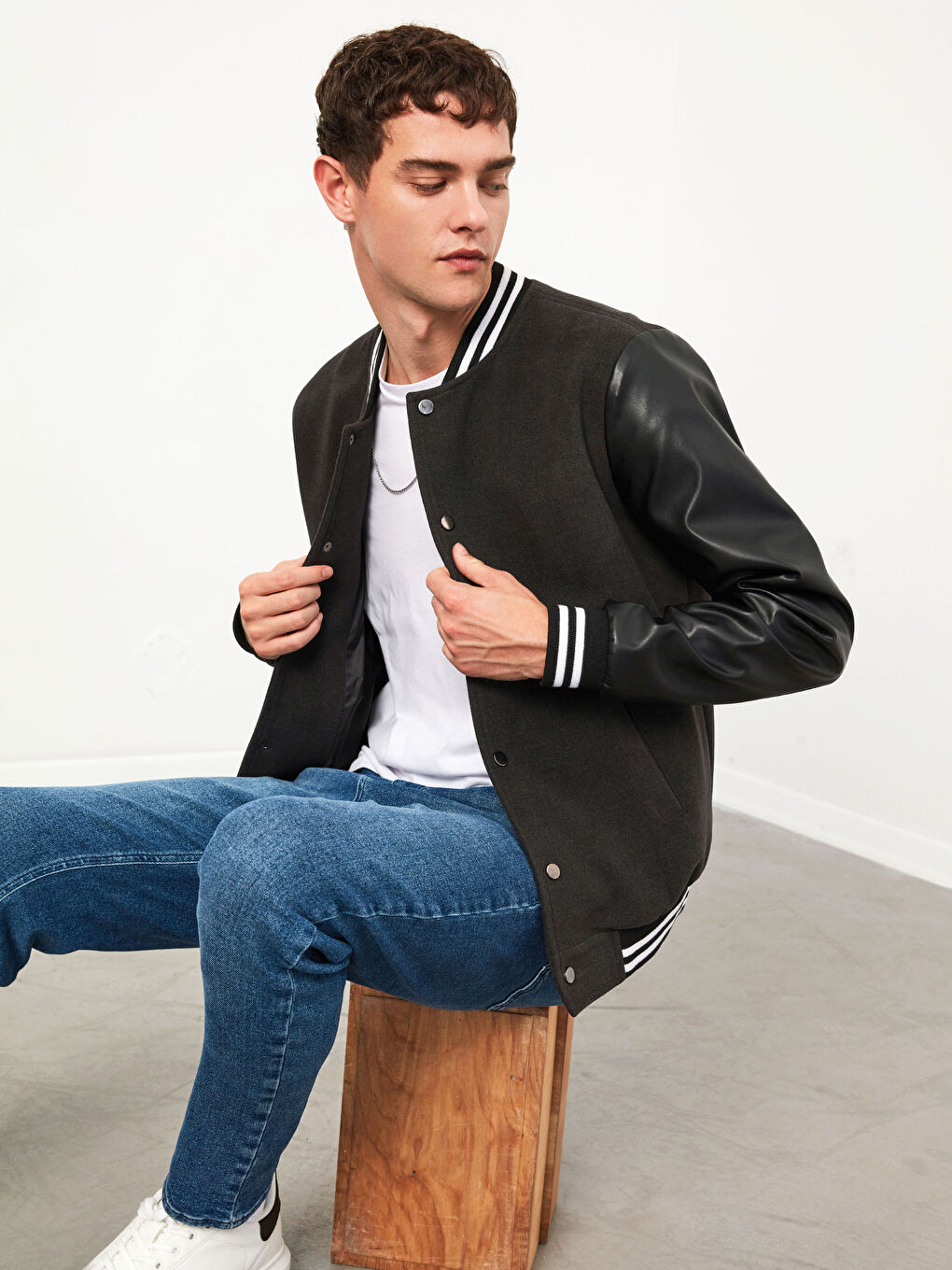 Gri Standart Kalıp Kolej Yaka Bomber Mont