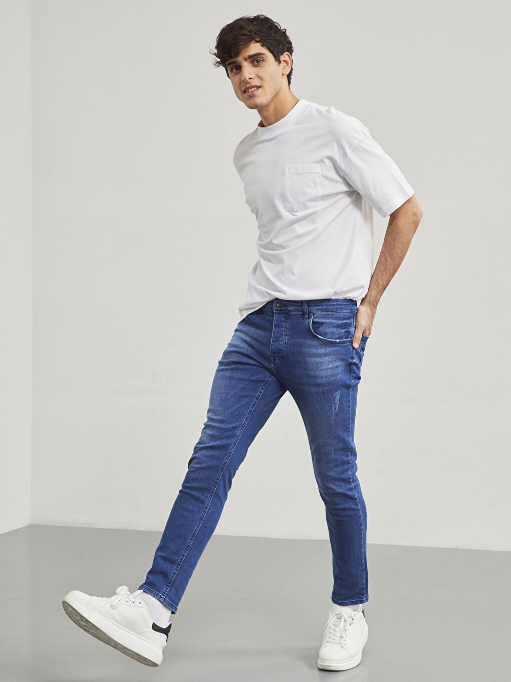 750 Slim Fit Jeans-6
