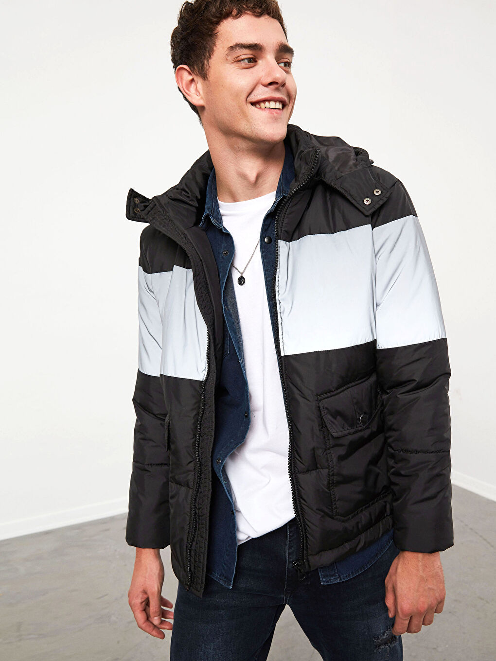 Standardni kroj, debeli kratki kaput sa kapuljačom