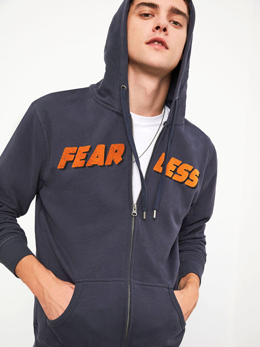 Толстовка на молнии с буквенным принтом