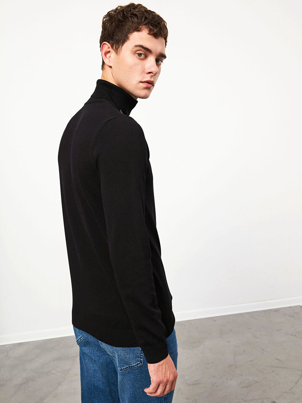 Водолазка Легкий Трикотажный Джемпер-4