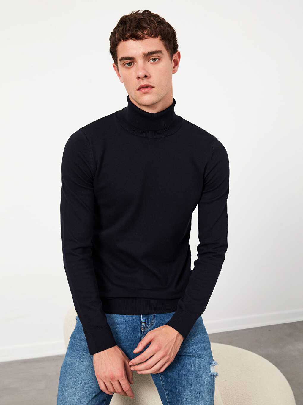 Turtleneck Thin Knitwear Sweater-1