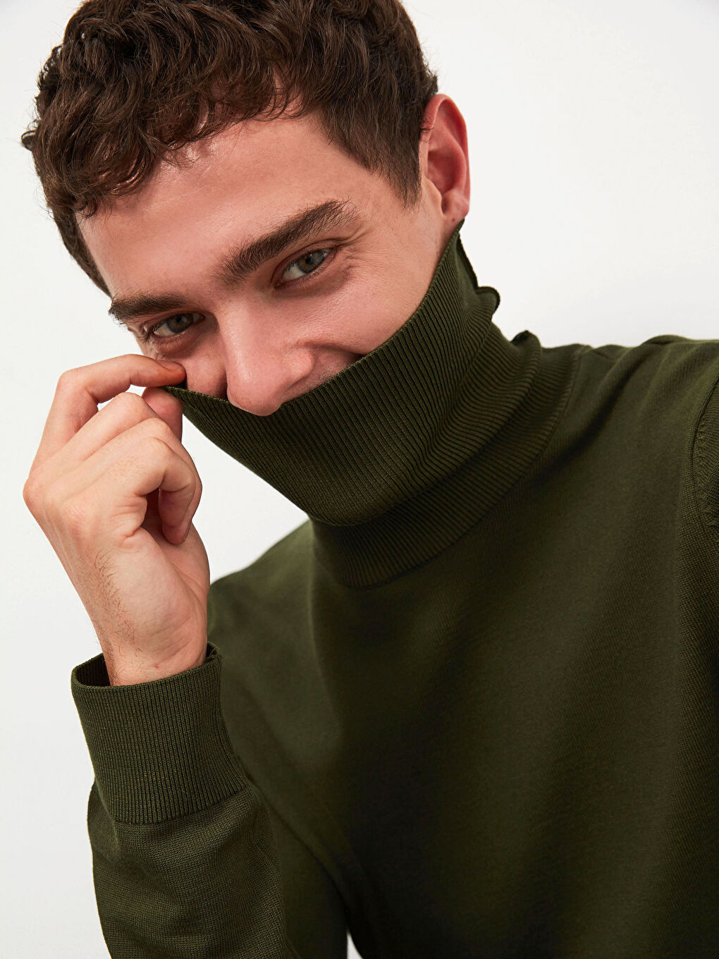 Haki Balıkçı Yaka İnce Triko Kazak-1