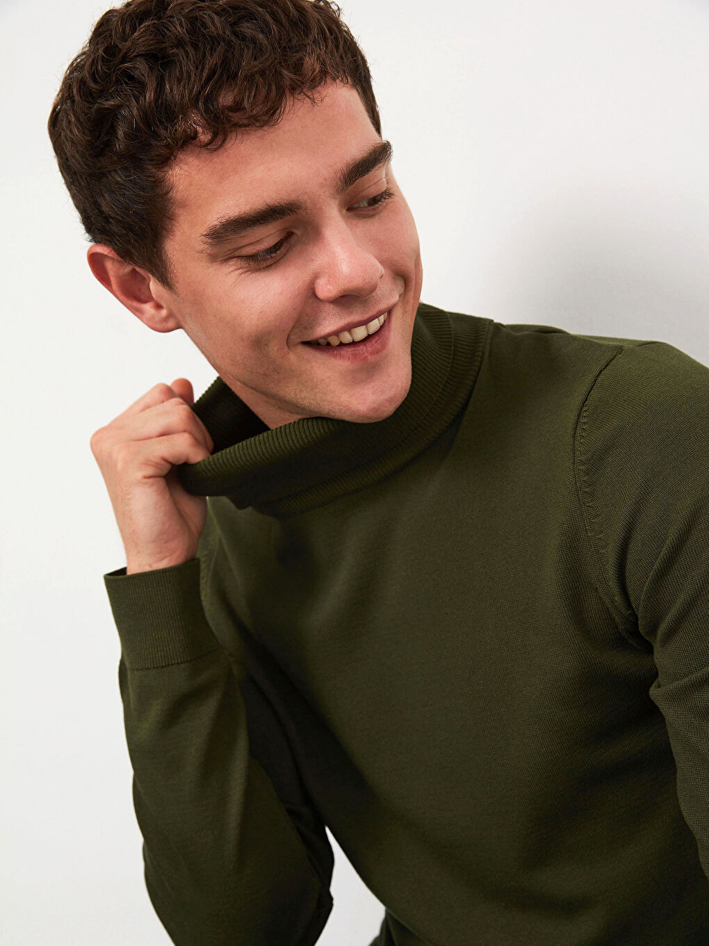 Haki Balıkçı Yaka İnce Triko Kazak-5