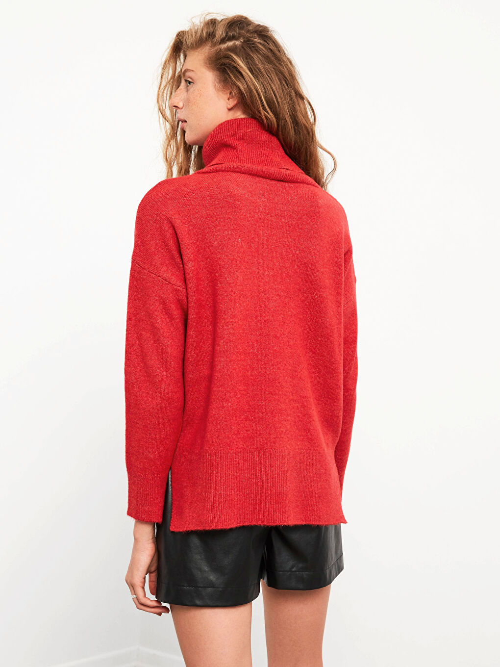 Basic džemper sa rolkom od trikotaže-8