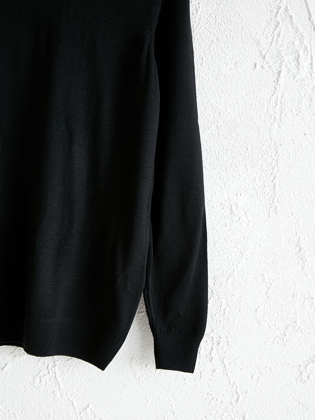 Трикотажный джемпер с воротником под горло-8