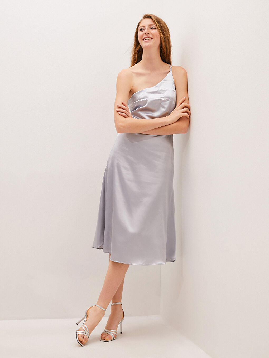 Gri Düz Tek Omuz Kadın Saten Elbise-4