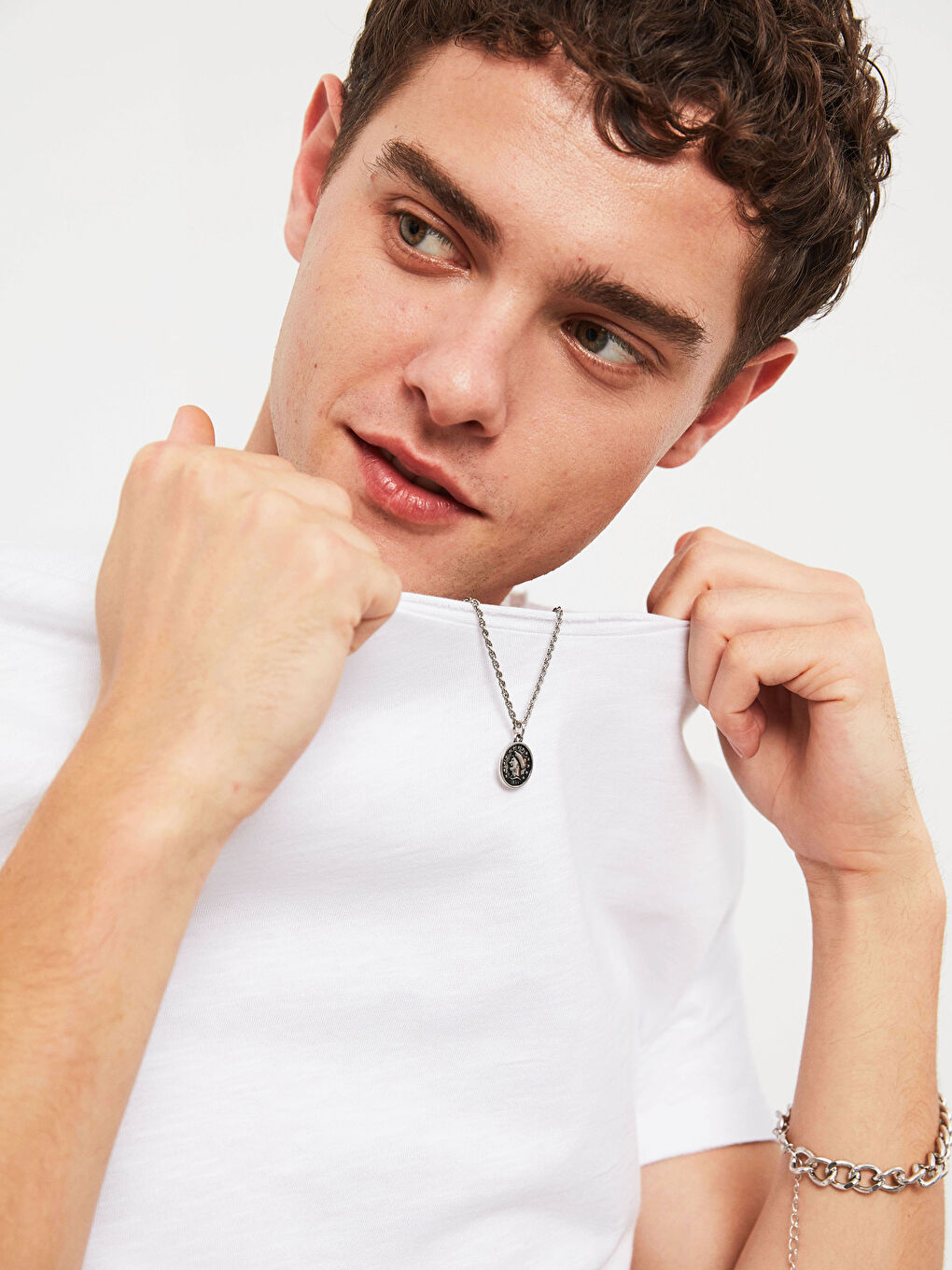 Beyaz Bisiklet Yaka Kısa Kollu Basic Tişört-2