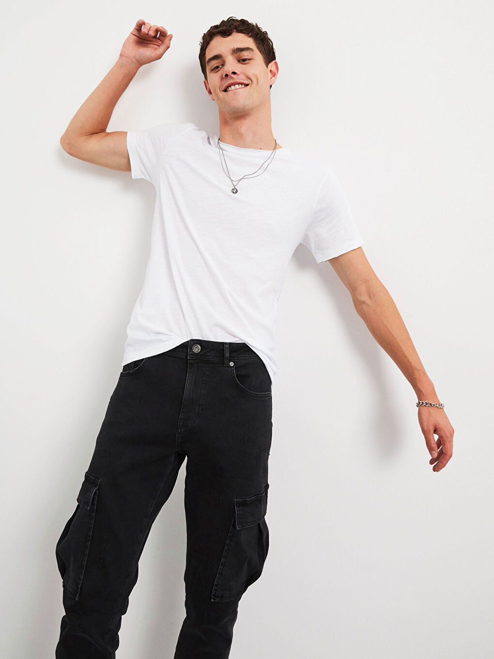 Beyaz Bisiklet Yaka Kısa Kollu Basic Tişört-4