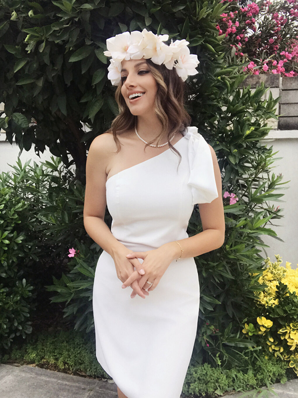 Beyaz Appleline Save The Date Fiyonk Detaylı Tek Omuz Kloş Elbise-3