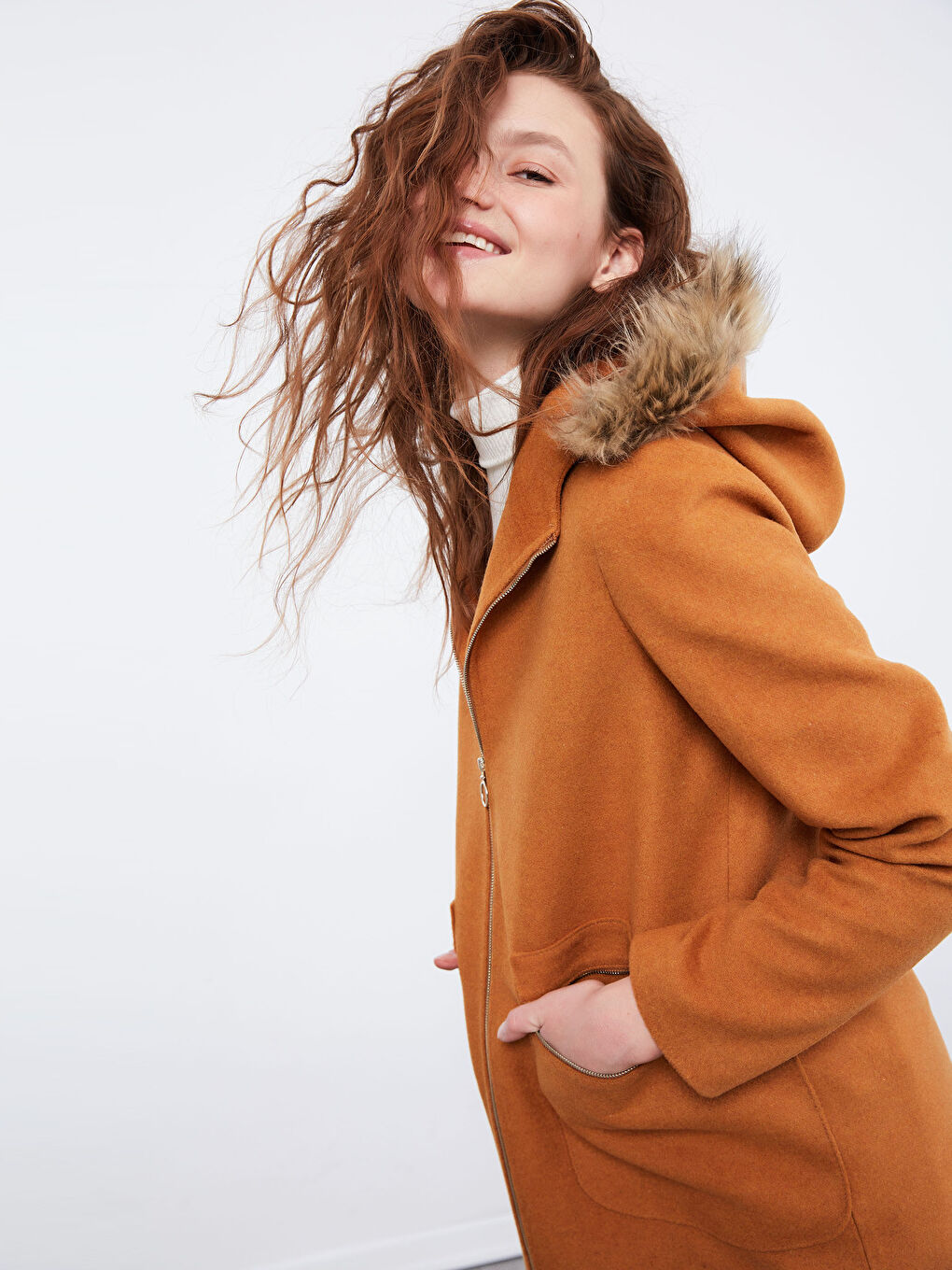 Bej Kapüşonlu Kaşe Kaban-1