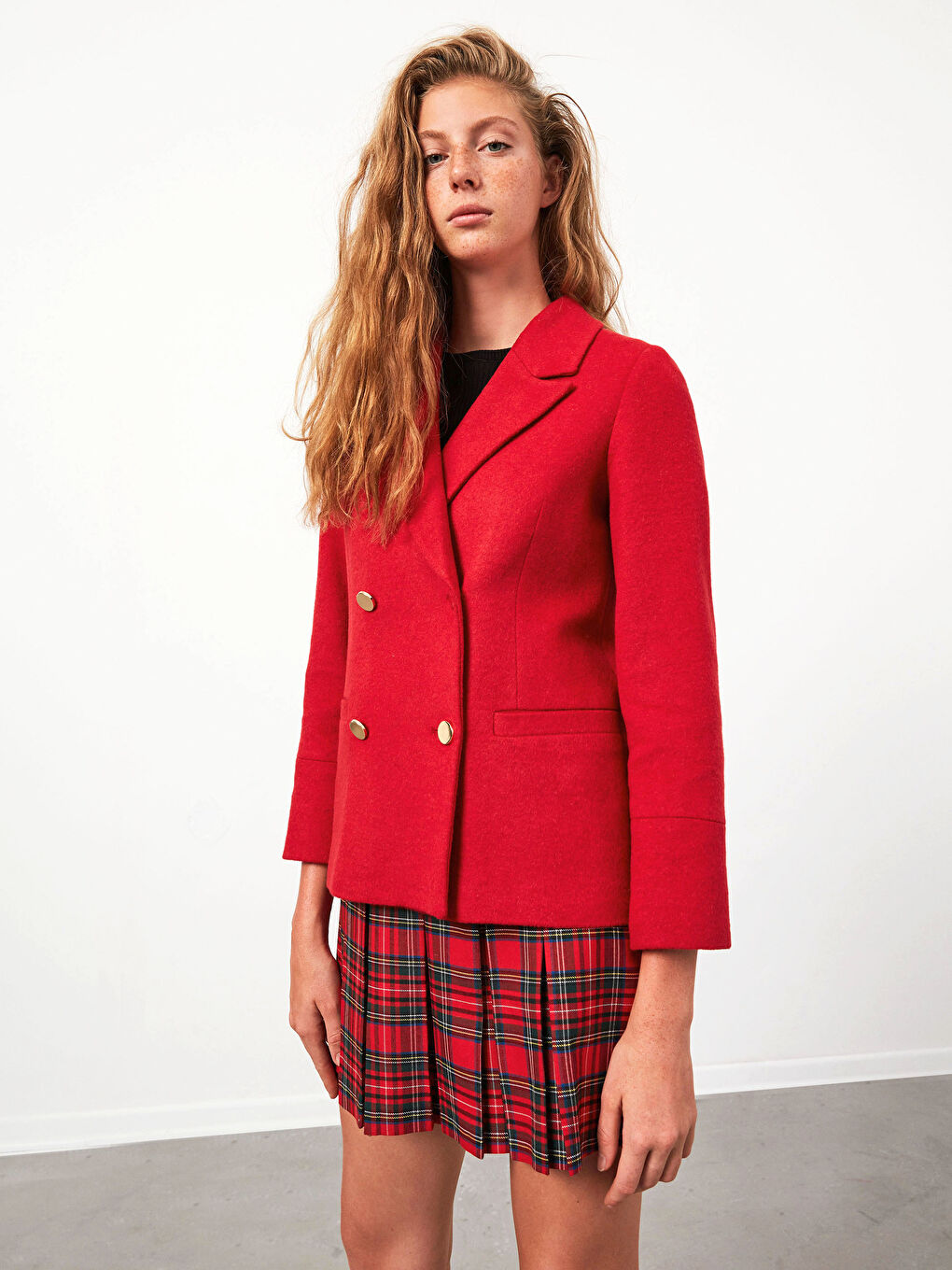 Kırmızı Dik Yaka Kaşe Kaban-3