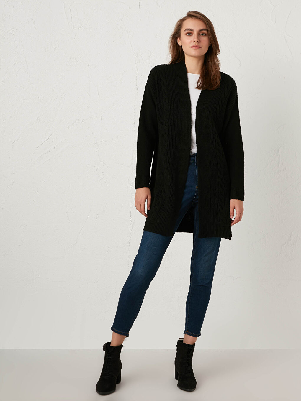 Siyah Şal Yaka Uzun Kollu Kadın Triko Hırka-1